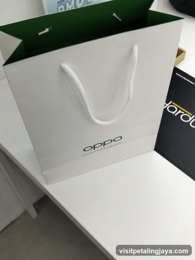 Oppo branded shopping bag