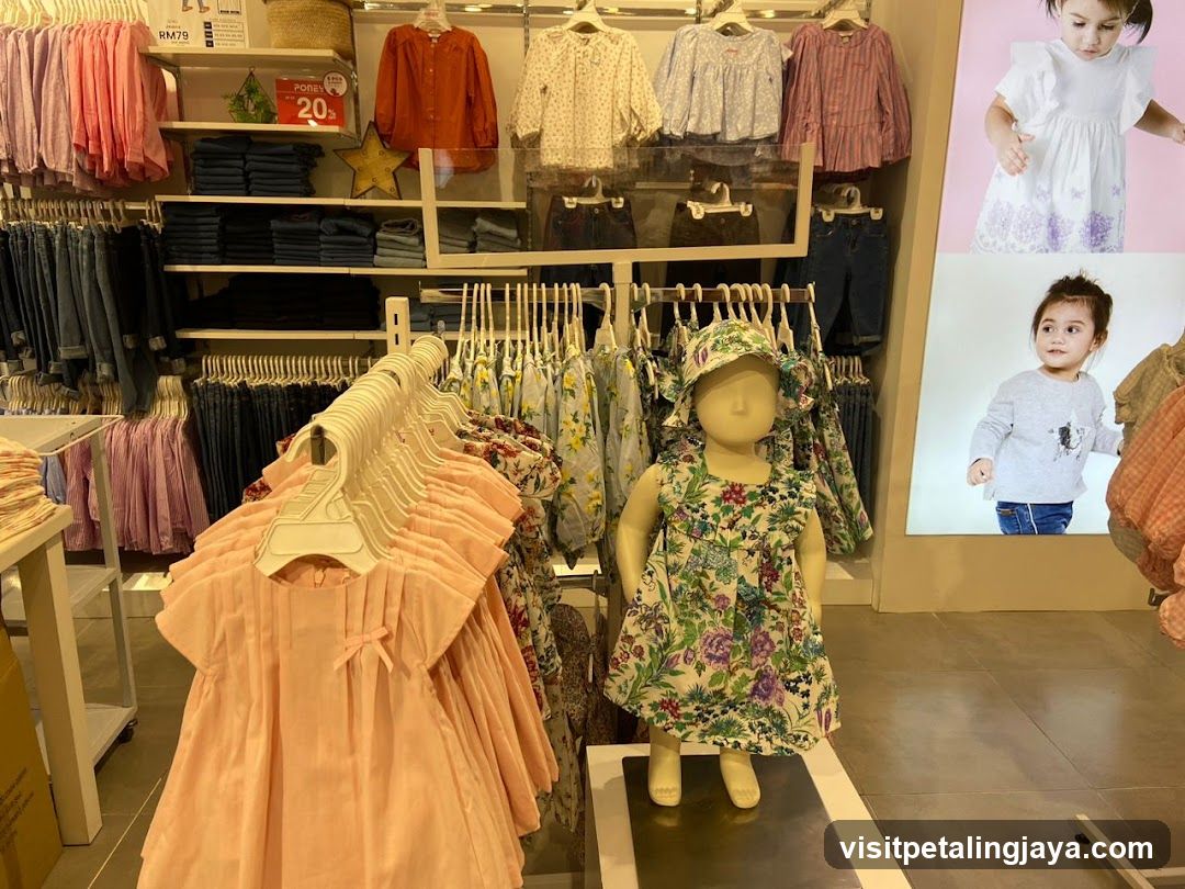 Children's Clothing Store Display