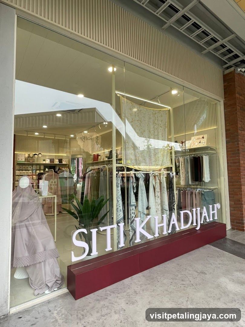 Siti Khadijah Elmina Lakeside Mall