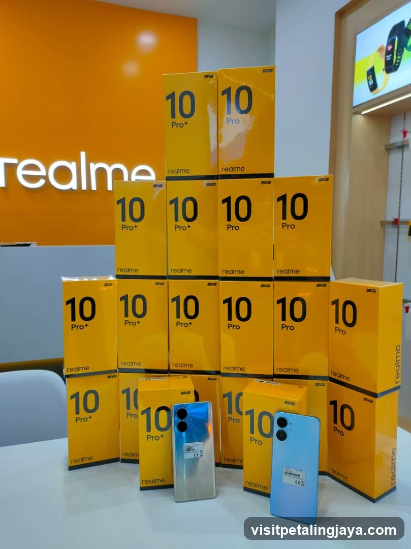 Realme 10 Pro+ and Pro Phones Display
