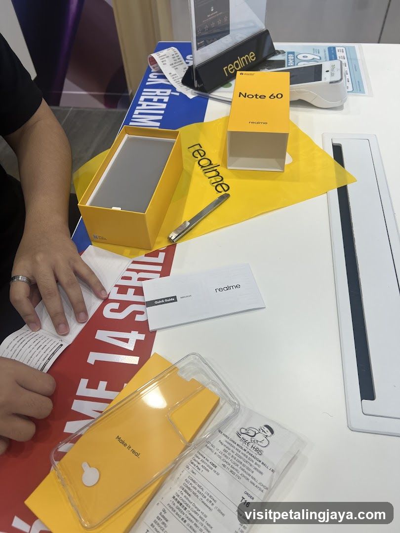 Realme Note 60 unboxing