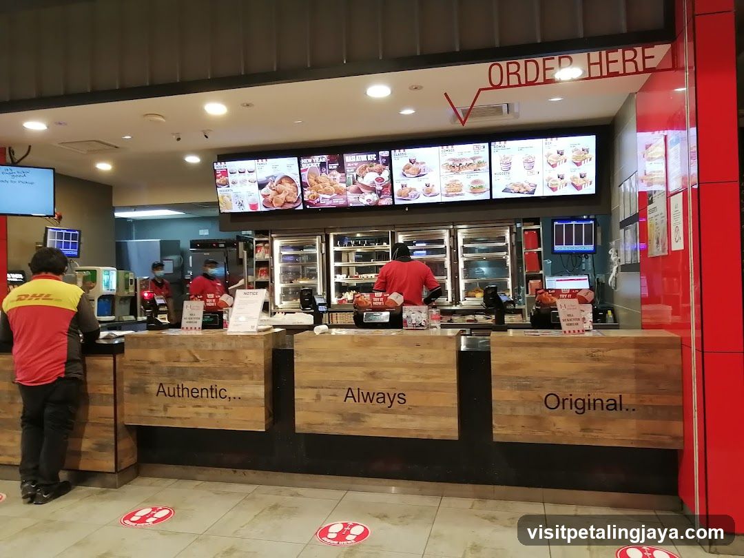 Fast Food Restaurant Counter