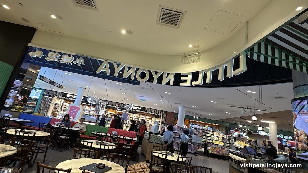 Little Nyonya Restaurant