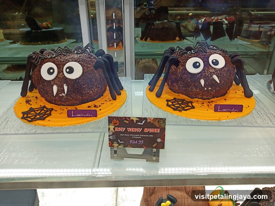 Spider Cakes