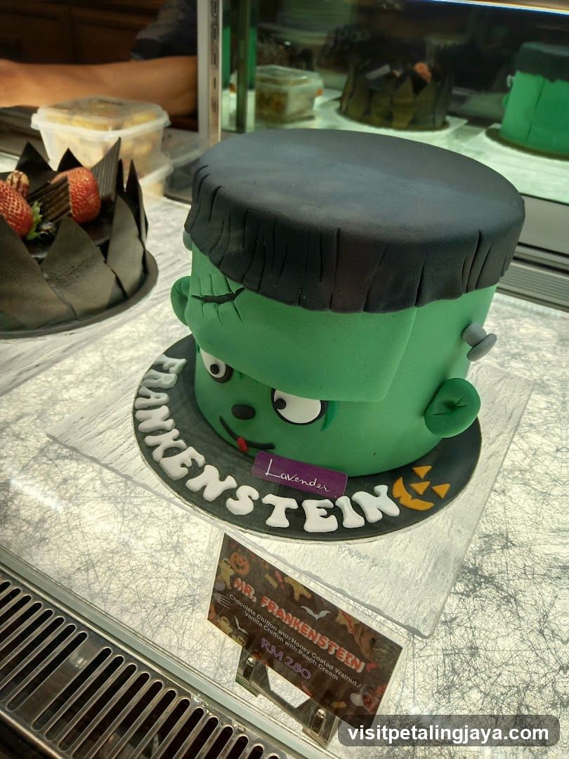 Frankenstein Cake