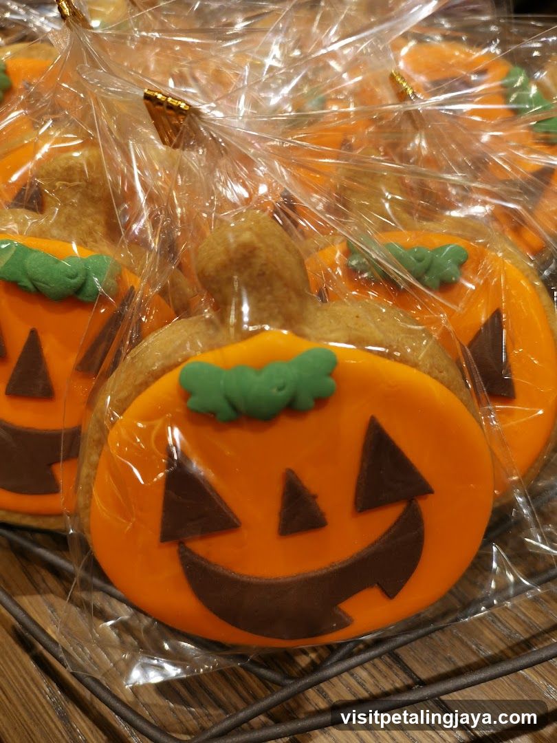 Halloween Pumpkin Cookies