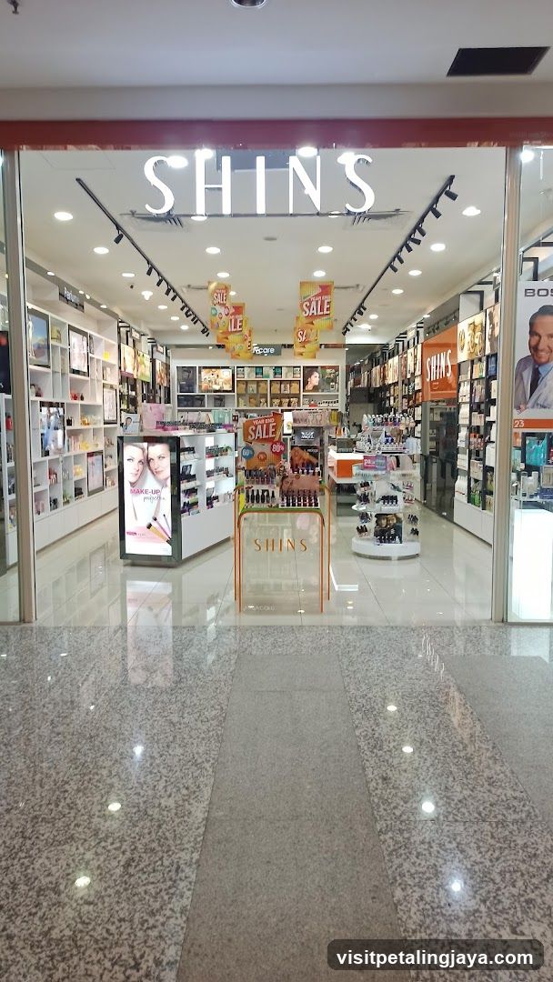 SHINS Empire Shopping Gallery