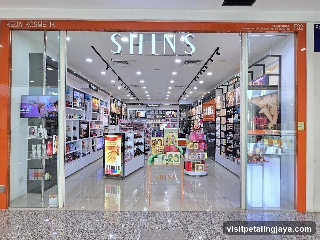 SHINS Empire Shopping Gallery