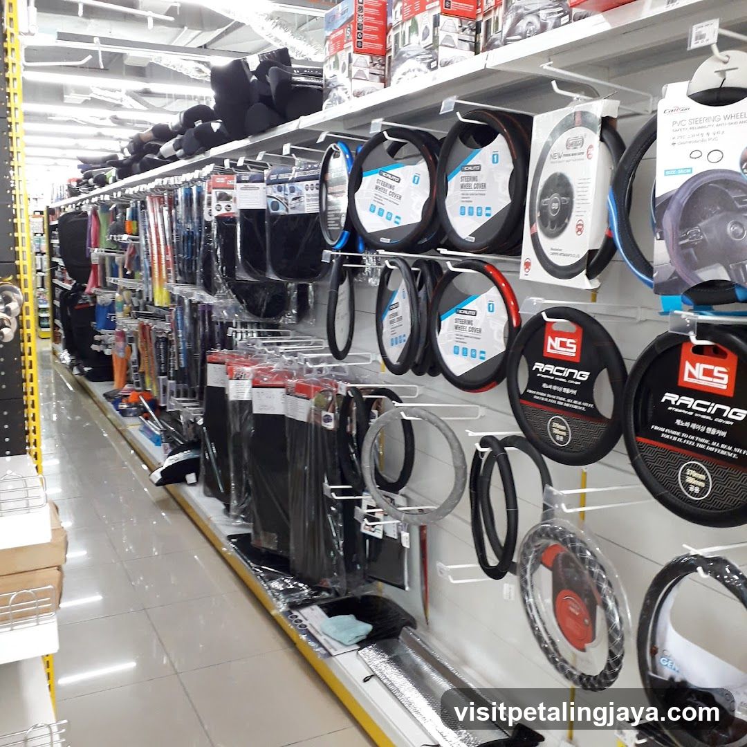 Automotive Accessories Display