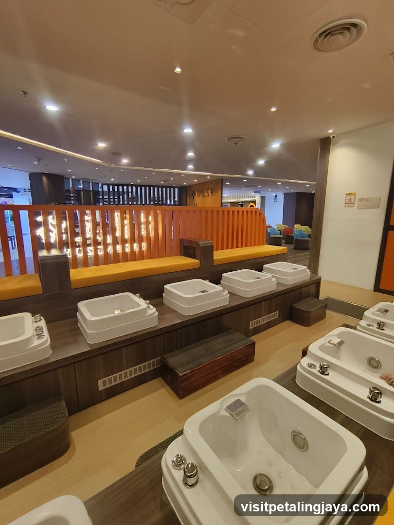 Foot spa area