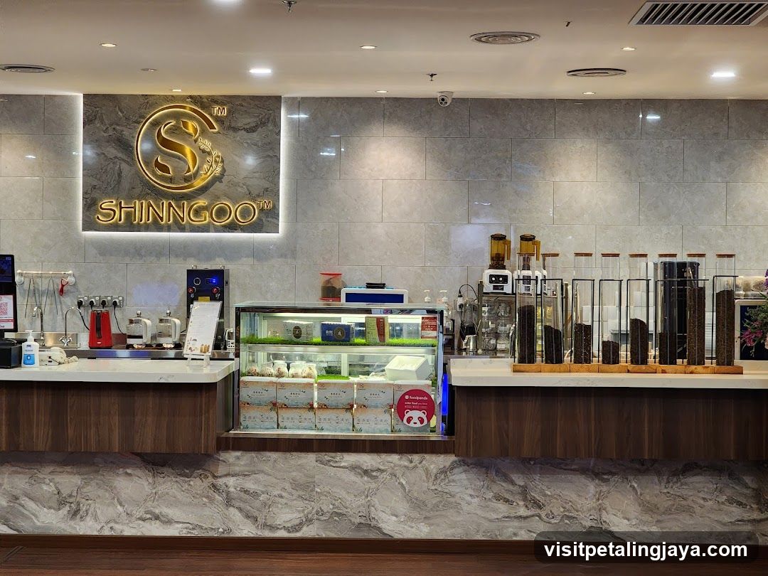 Shinngoo Cafe Counter