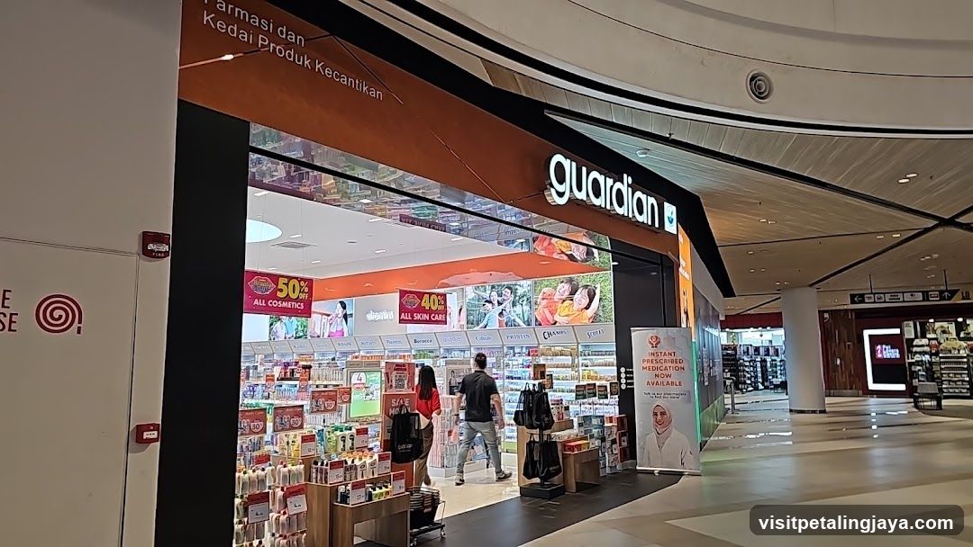 Guardian - Central i-City