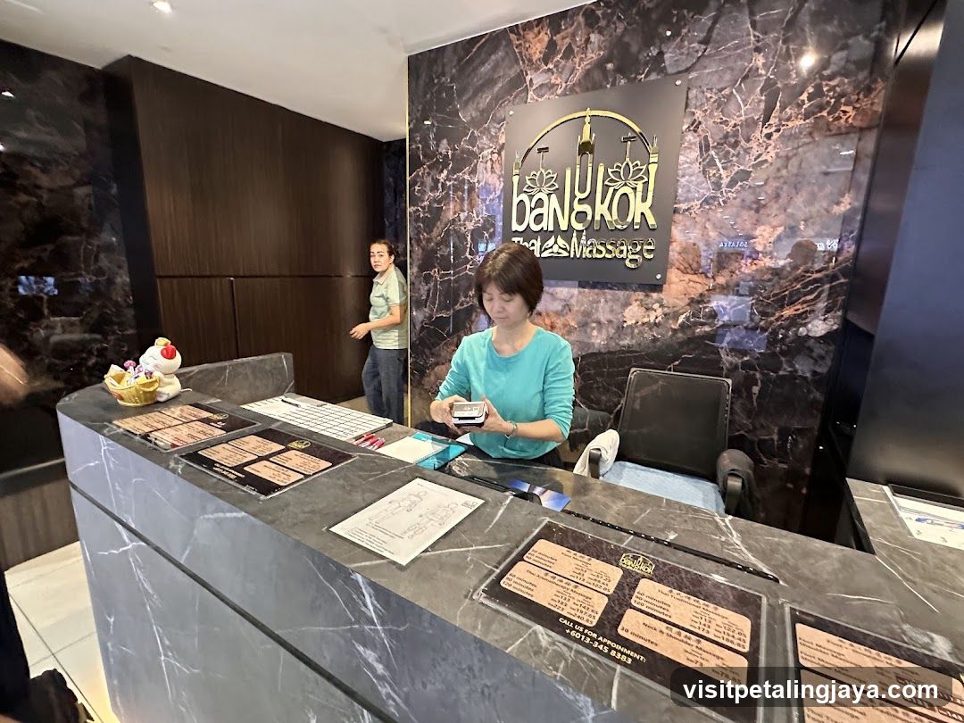 Reception Desk at Bangkok Thai Massage