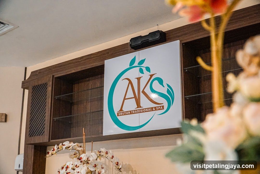 AKS Urutan Tradisional & Spa Sign