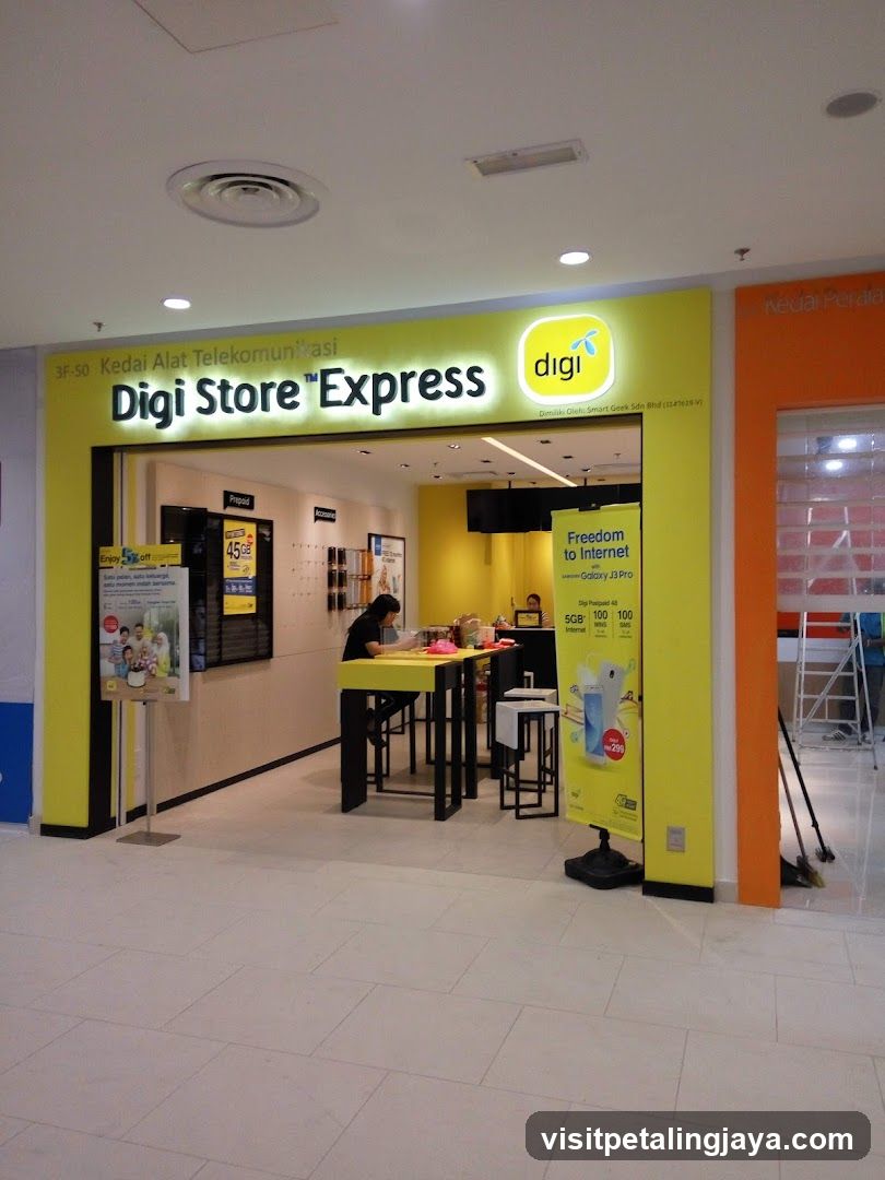 CelcomDigi Express Paradigm Mall, Johor