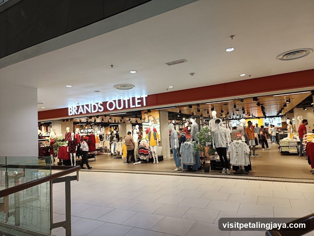 Brands Outlet Paradigm Mall JB
