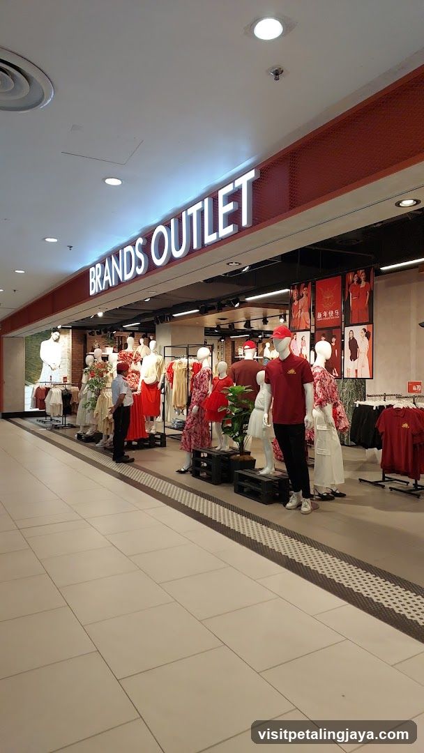 Brands Outlet Paradigm Mall JB