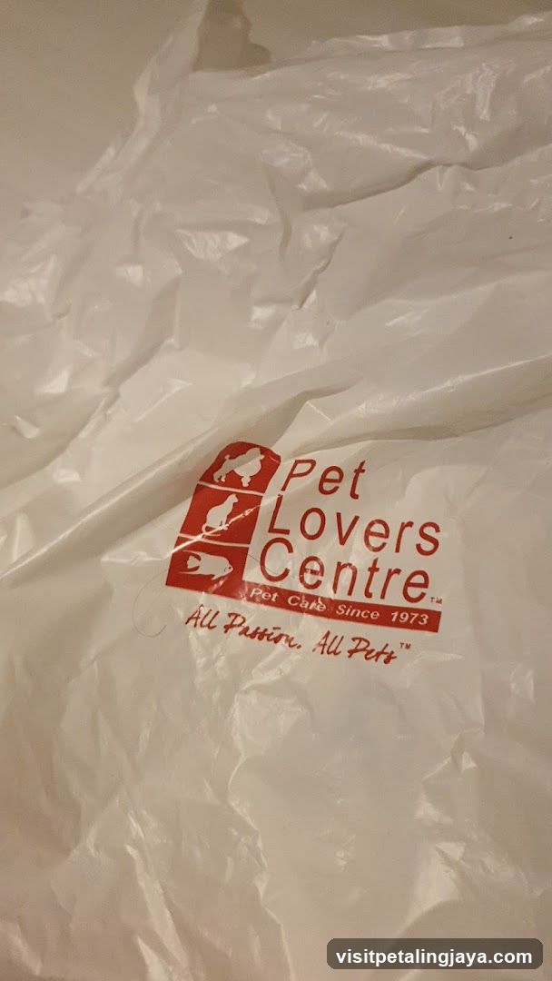 Pet Lovers Centre Logo