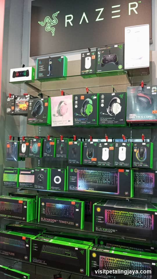 Razer Gaming Peripherals Display