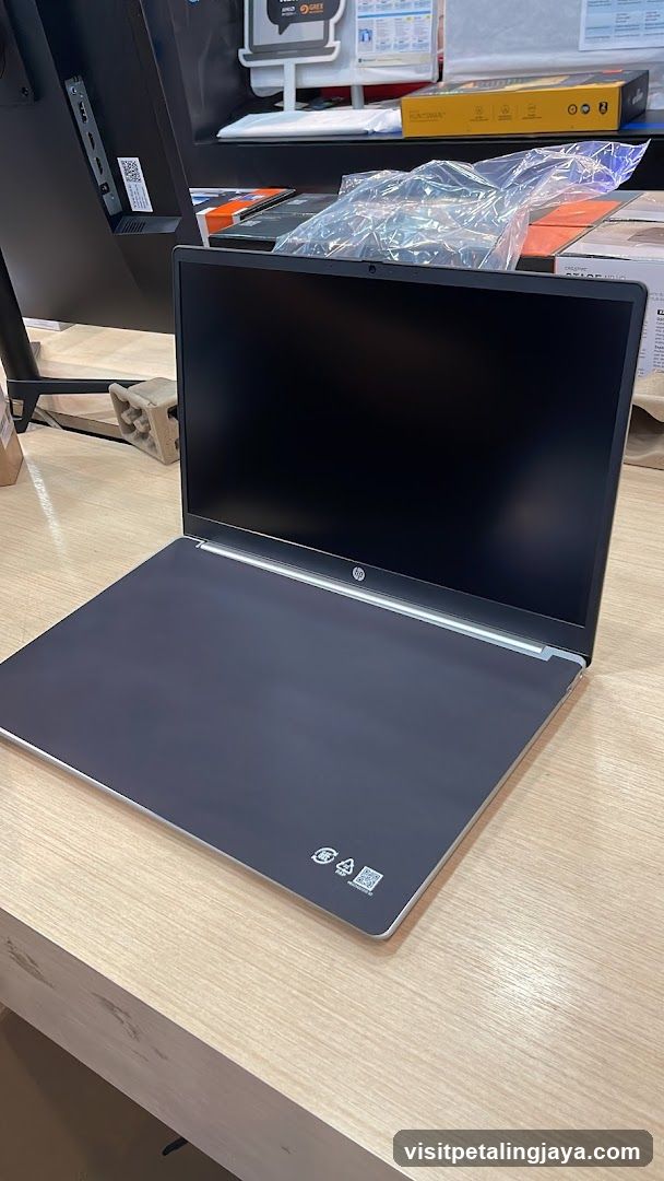 HP Laptop on Display