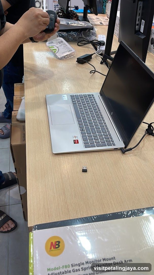 Computer Accessories Display