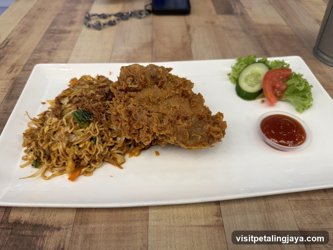 Fried Chicken with Noodles