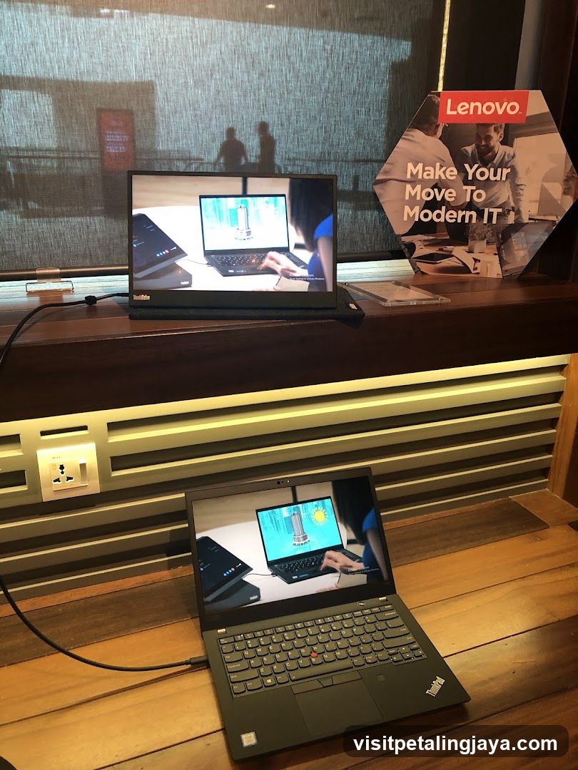 Lenovo Product Display
