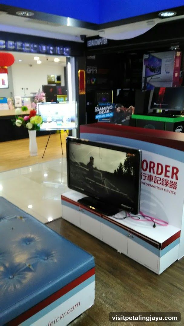 Computer Store Display