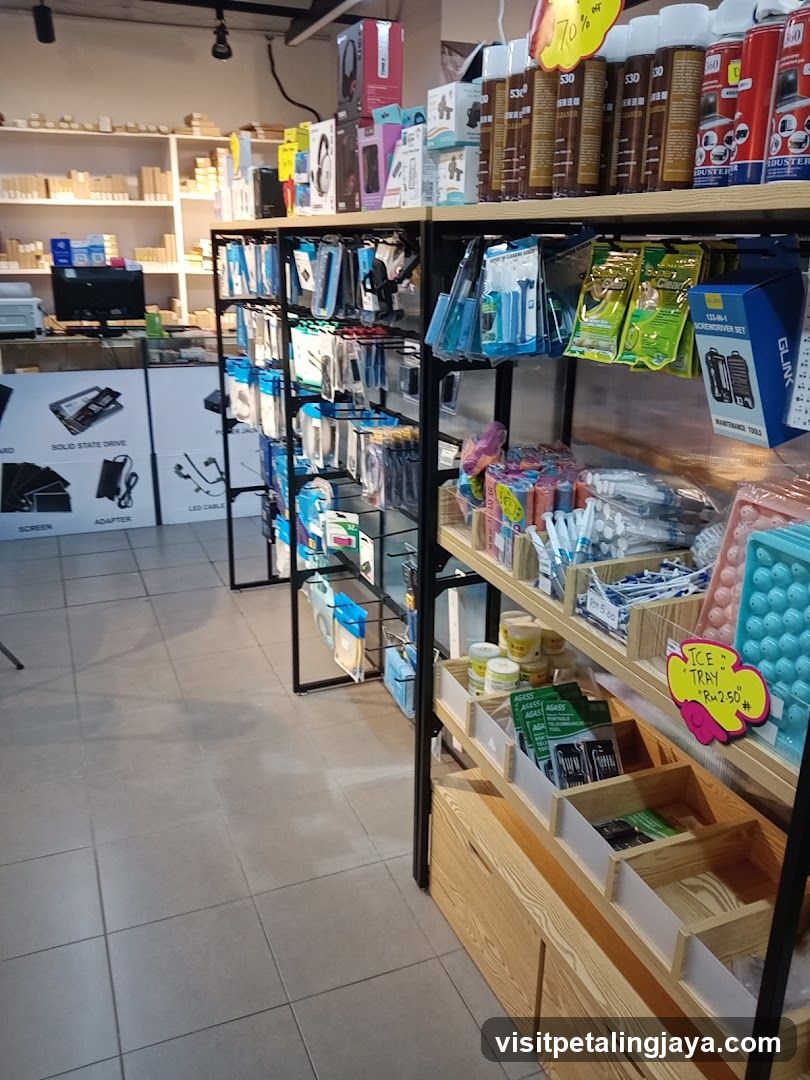 Electronics Accessories Store