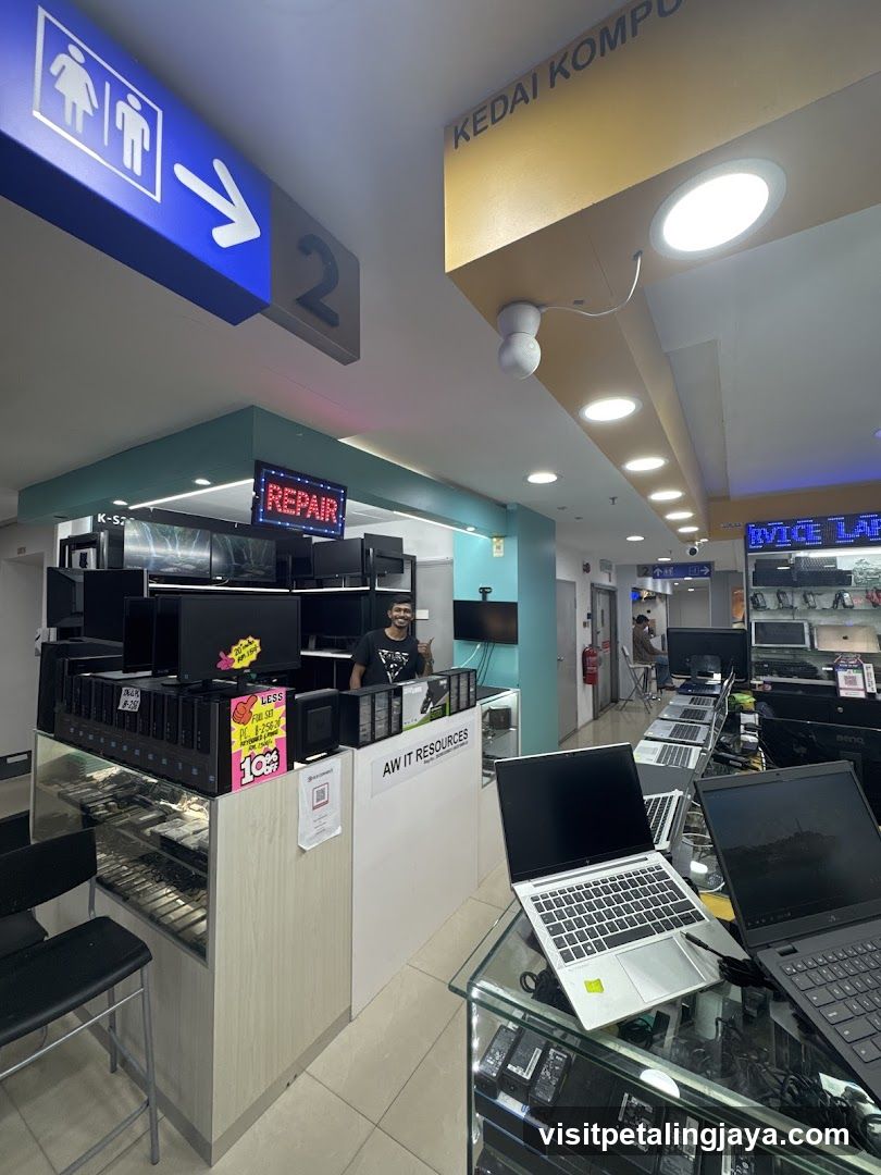 Computer Repair and Sales Store