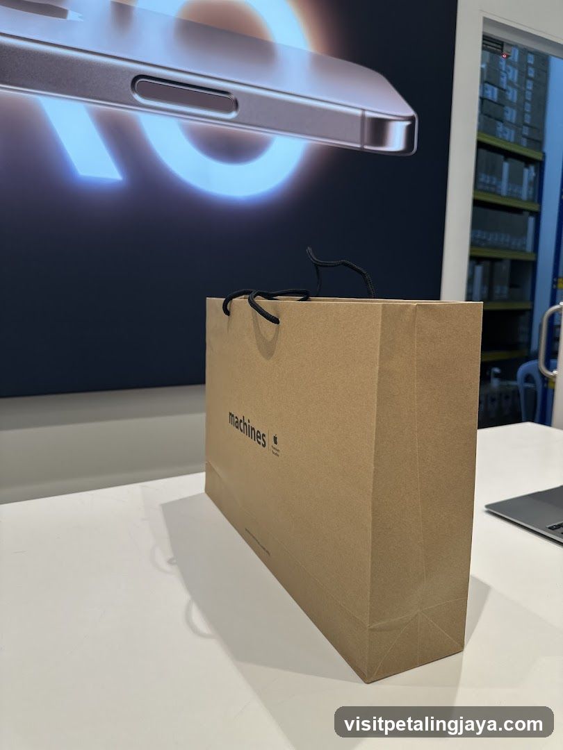 Shopping Bag with Apple Logo