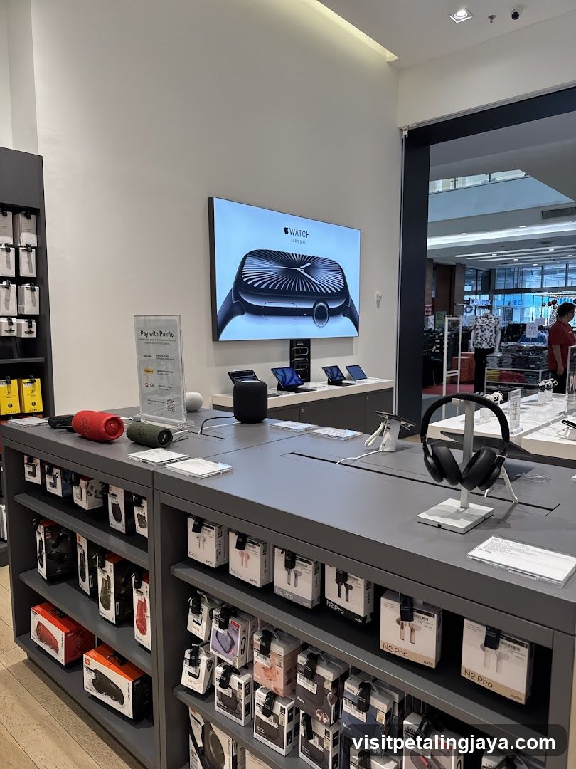 Electronics Store Display
