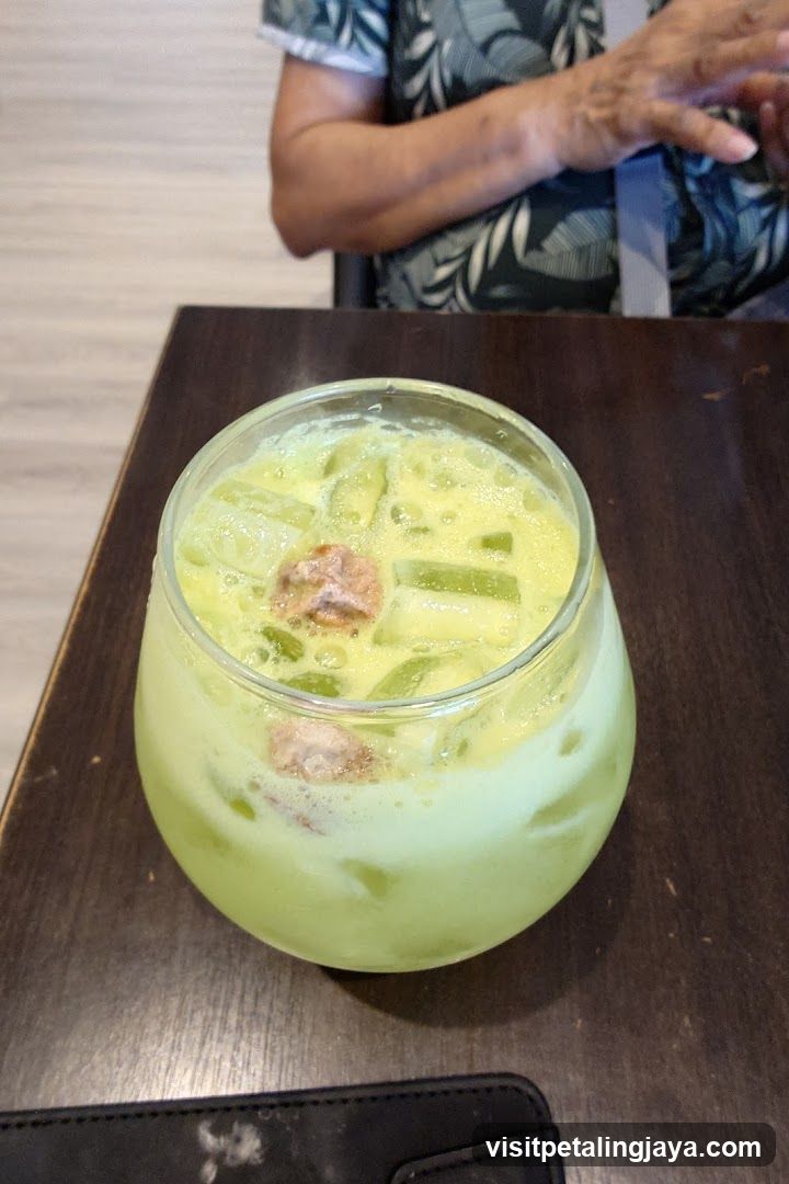 Green Drink with Ice