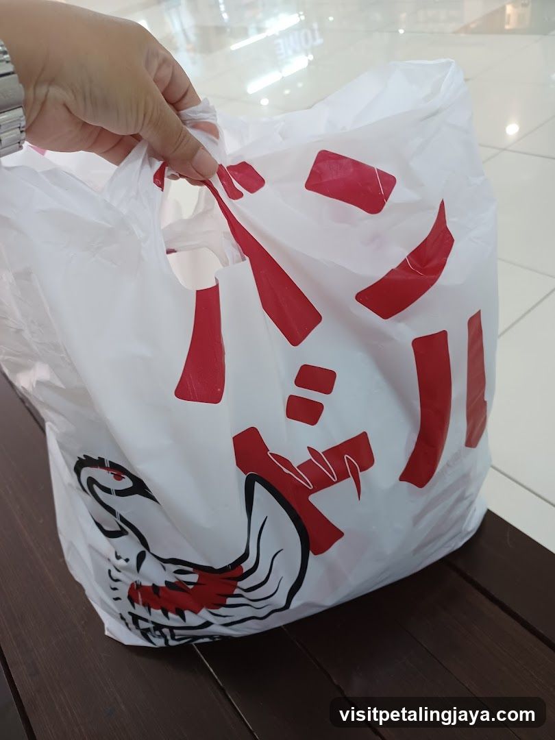 Shopping Bag with Japanese Characters and Tiger Design