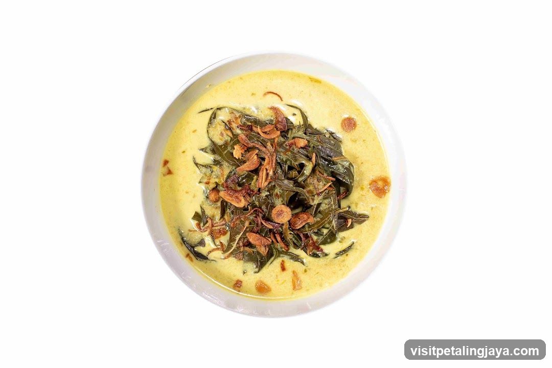 Vegetable Dish in Yellow Curry