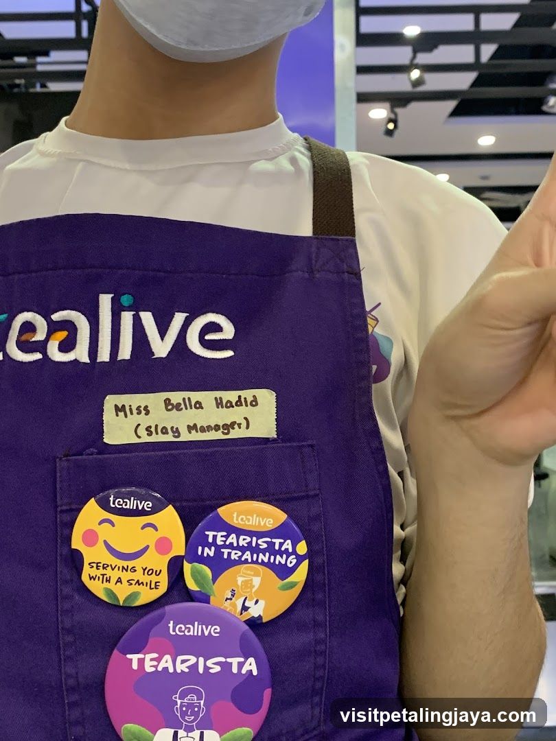 Tealive Apron with Badges