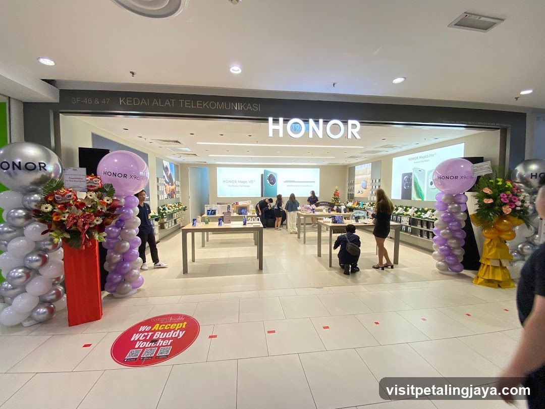 HONOR Experience Store