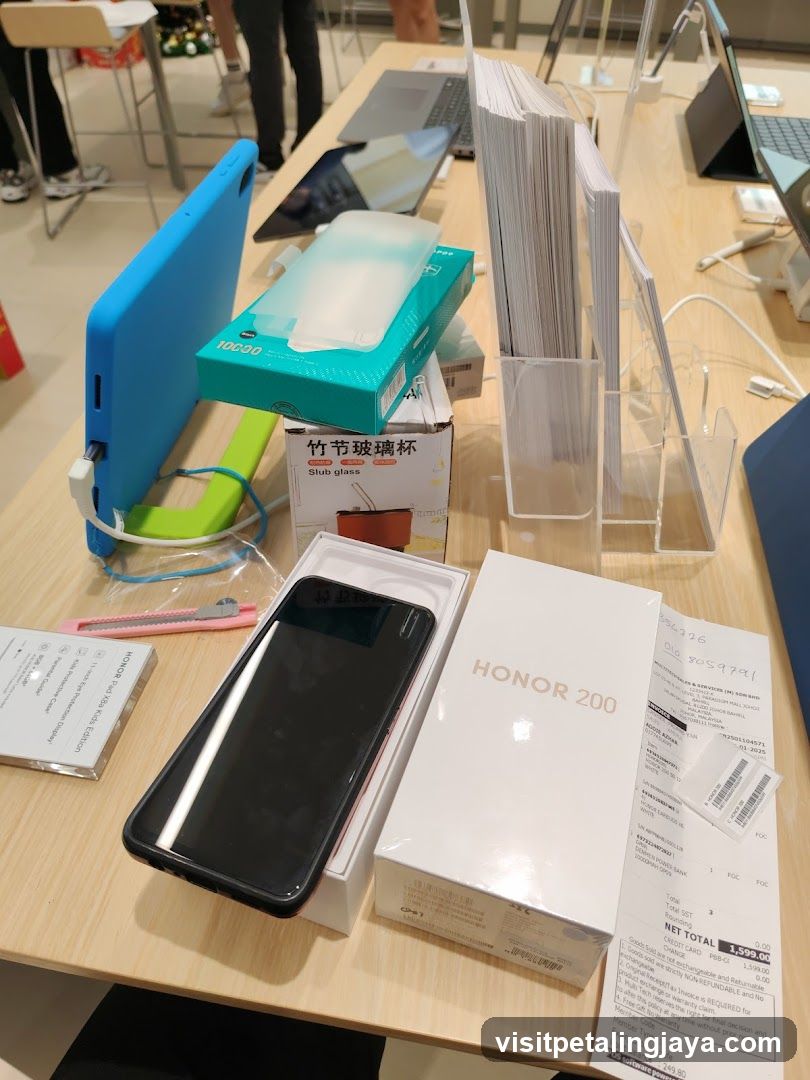 Electronics Display