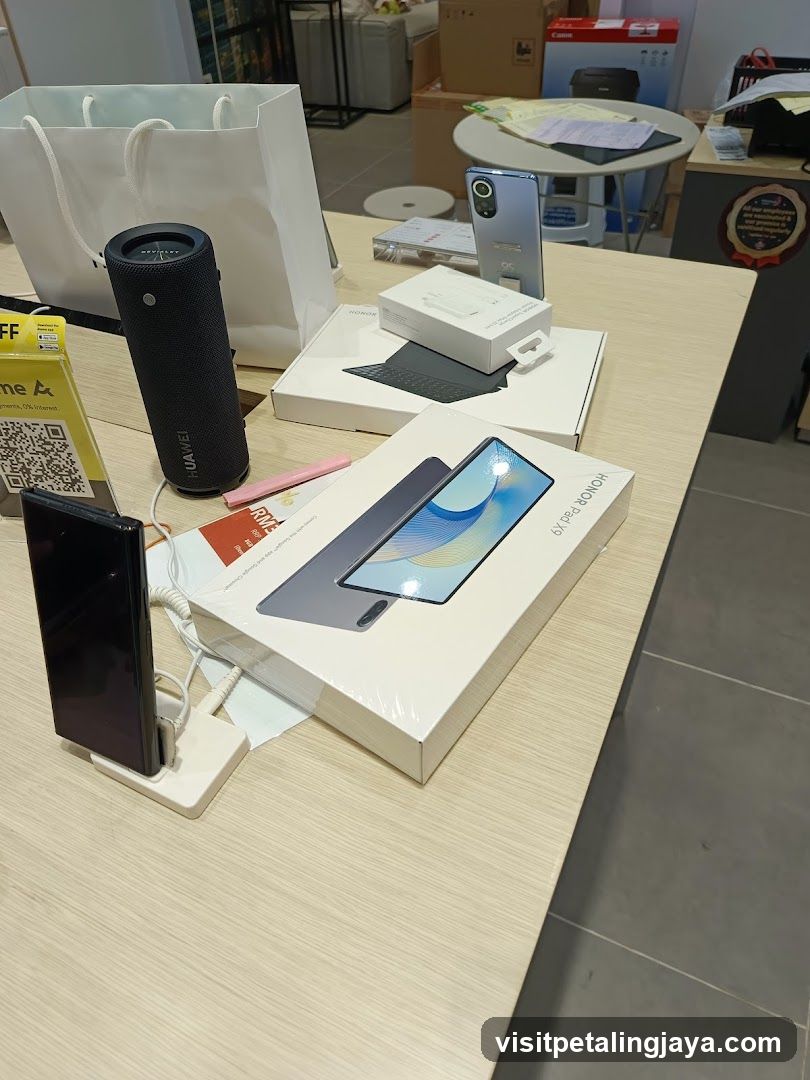 Electronics Display