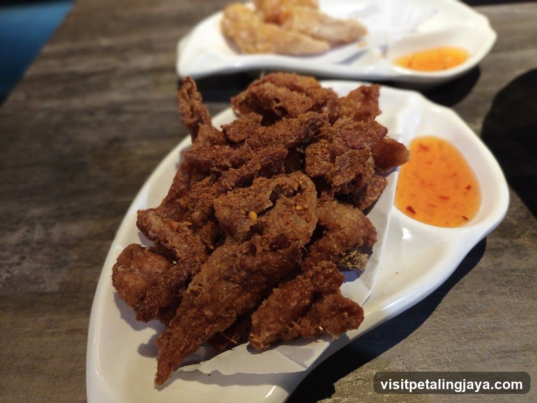 Fried Appetizers with Dipping Sauce