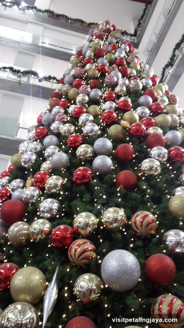 Decorated Christmas Tree