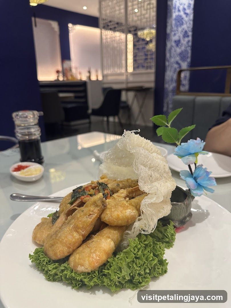 Fried Prawns with Garnish