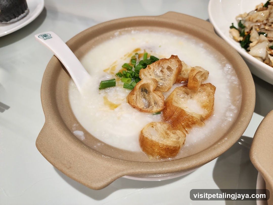 Congee with Fried Dough Sticks
