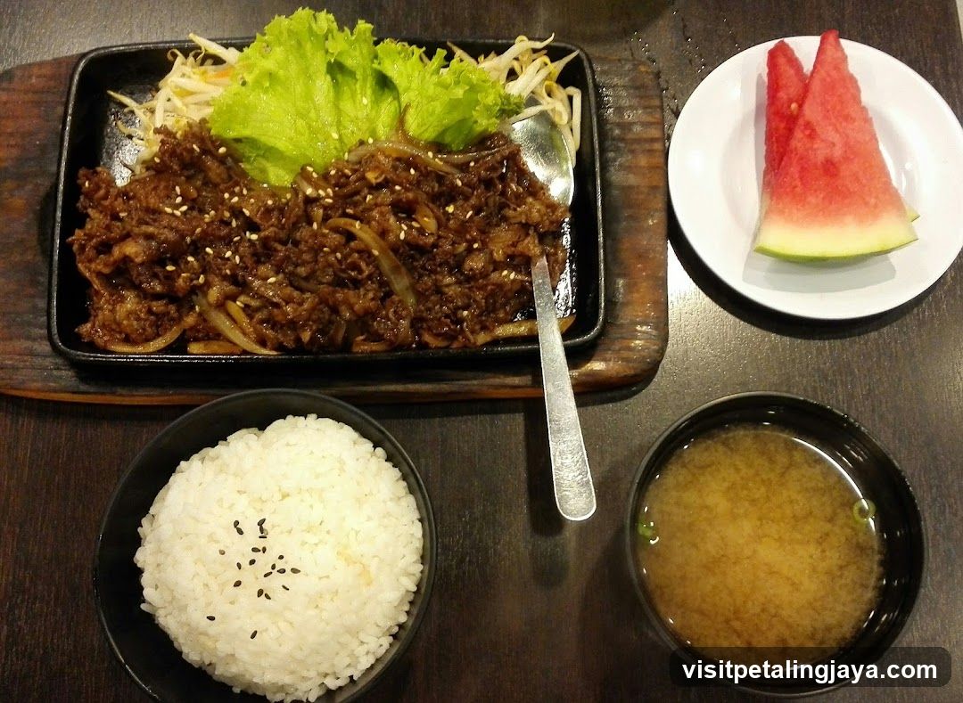 Sizzling Beef with Rice and Soup