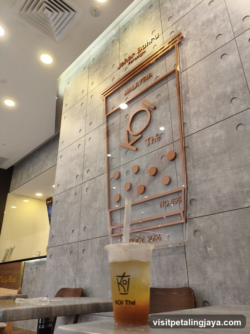 KOI Thé Drink and Wall Decor