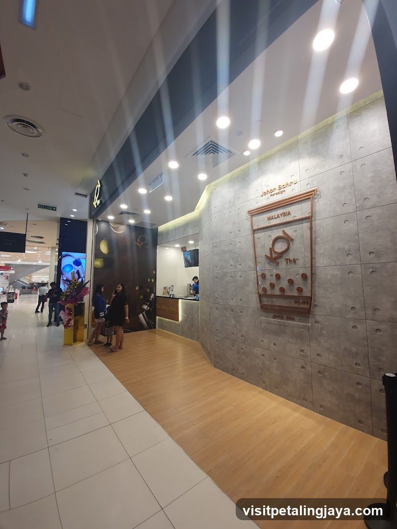 KOI Thé Paradigm Mall