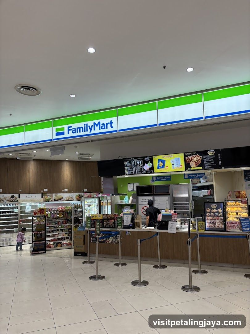 FamilyMart Paradigm JB