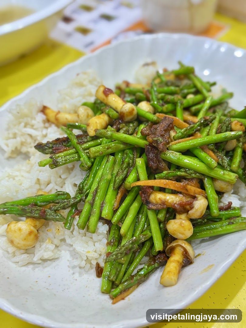Asparagus and Mushroom Stir-fry with Rice
