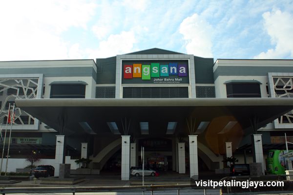 Angsana Johor Bahru Mall Entrance