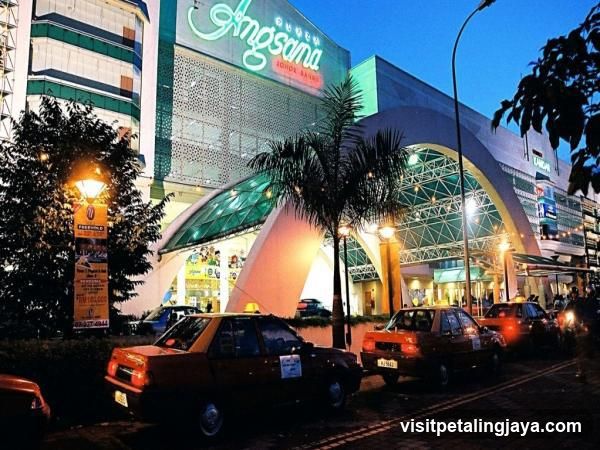 Shopping Mall Entrance